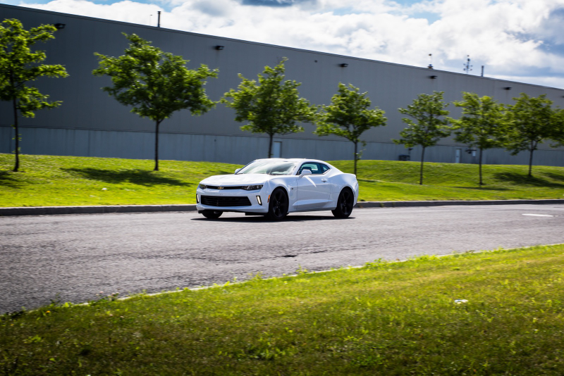Illustration for article titled 2017 Chevrolet Camaro 2.0T Automatic: The Base Model No Longer Sucks